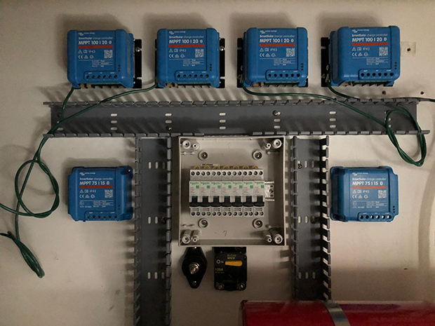 BATTERIES & CHARGING & INVERTER